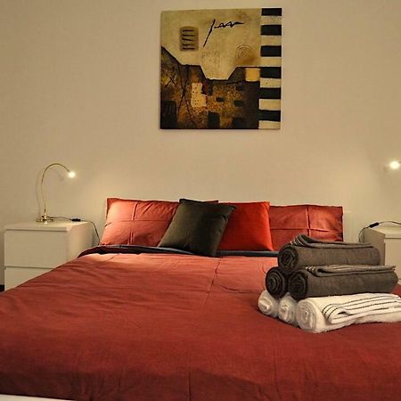 La Casa Di Sarita Apartment Павия Екстериор снимка