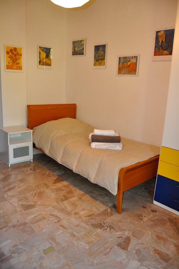 La Casa Di Sarita Apartment Павия Екстериор снимка