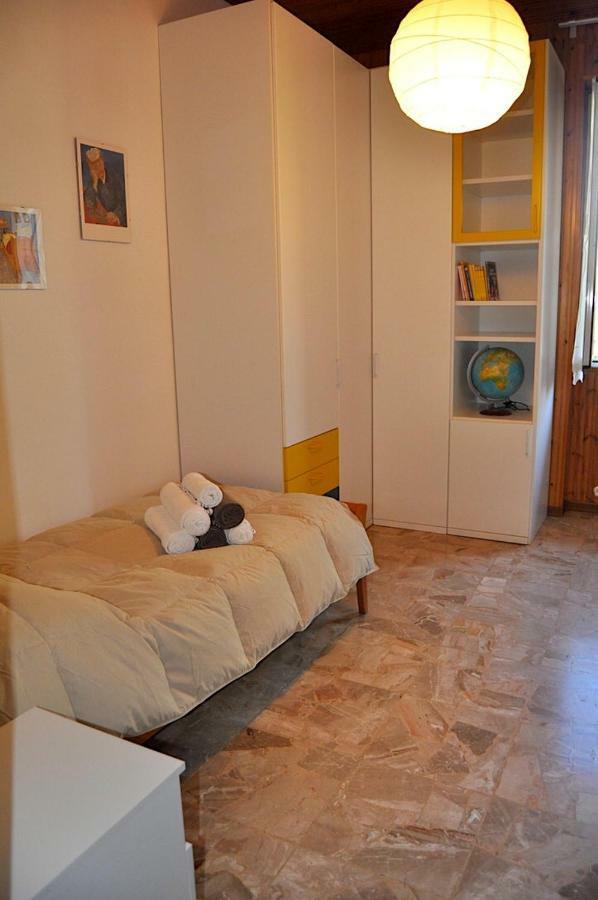 La Casa Di Sarita Apartment Павия Екстериор снимка